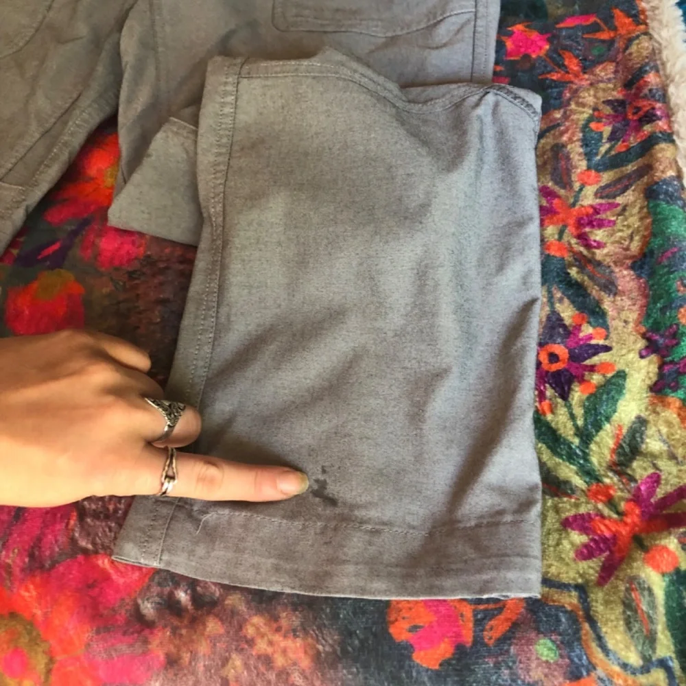 Columbia utility pants, fold up to capris - Picture 15 of 15